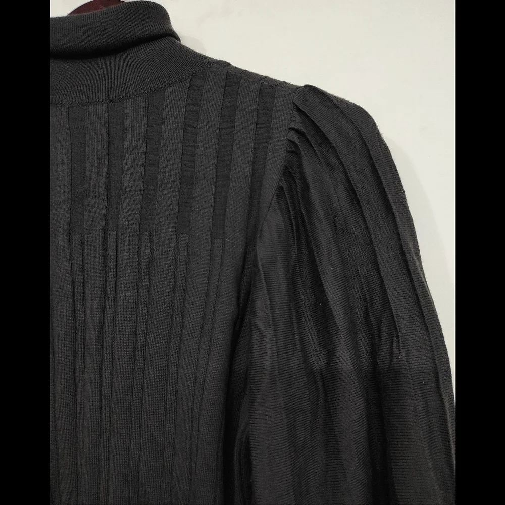Puffed Sleeve Turtleneck sweater - Picture 8 of 11